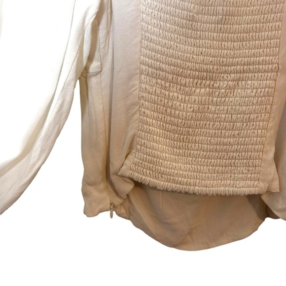 Aritzia Wilfred Novella Blouse- Smocked Back Puff Sleeve Blouse - Picture 11 of 15